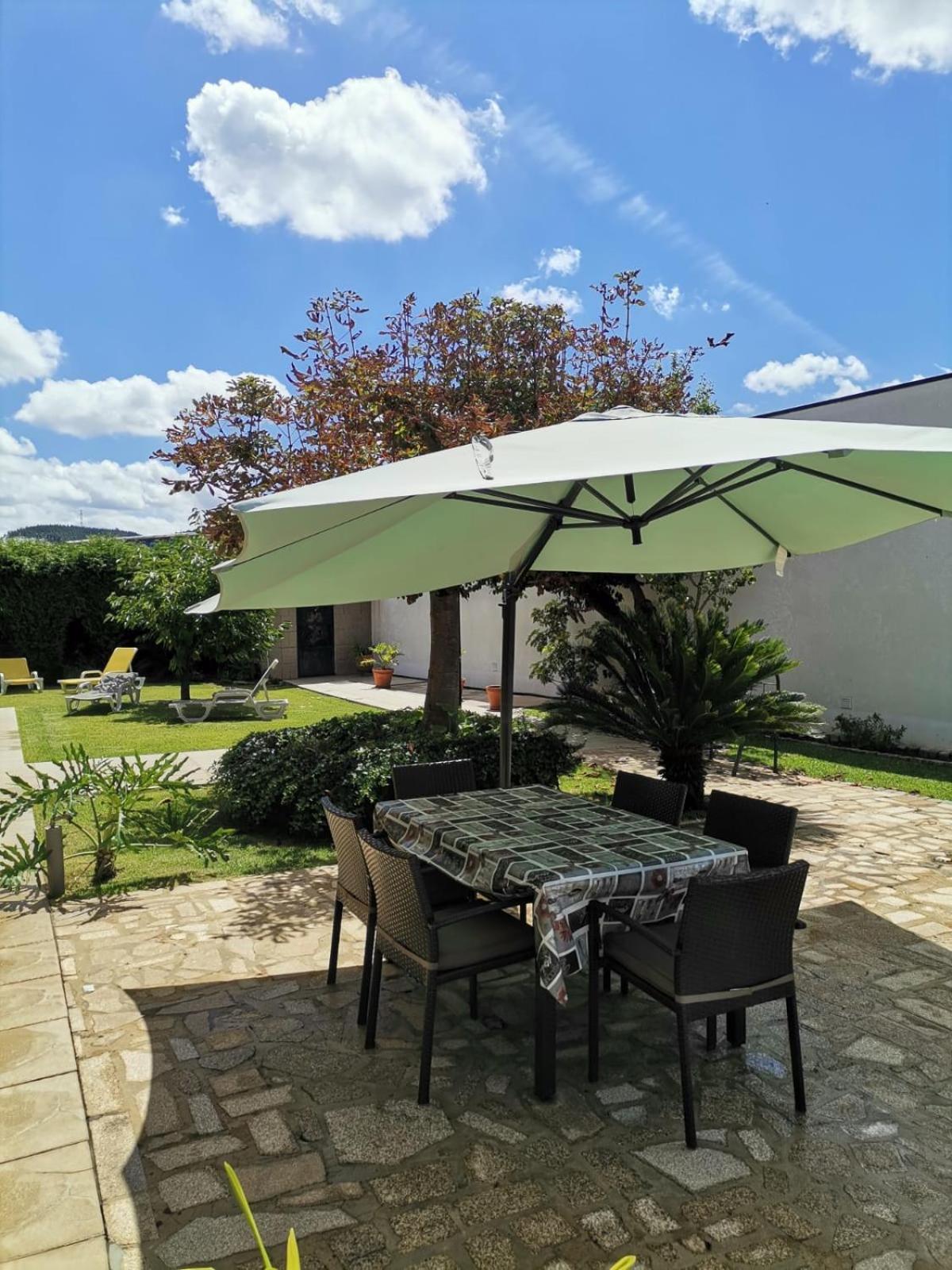Casa Além Rio para 6 hóspedes em Santo Tirso Exterior foto